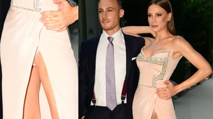  Sizce,  Serenay Sarıkaya, kıyafetinin azizliğine mi uğradı, yoksa bilerek mi frikik verdi? Amaç düğünden rol mü çalmaktı?