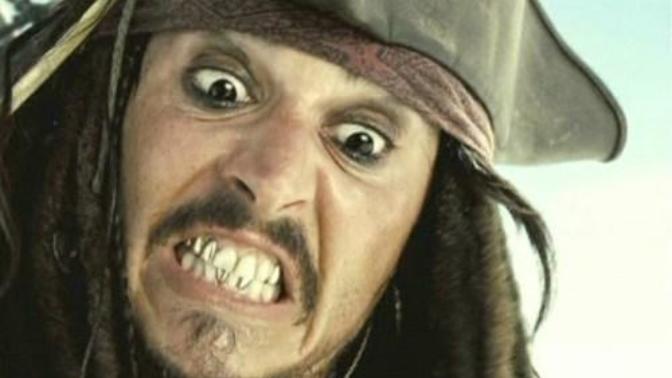 Johnny Depp'in dişleri cidden böyle mi?