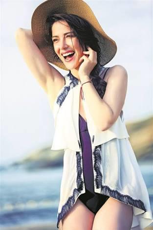 Hande Erçel mi, daha güzel Özge Gürel mi daha güzel?