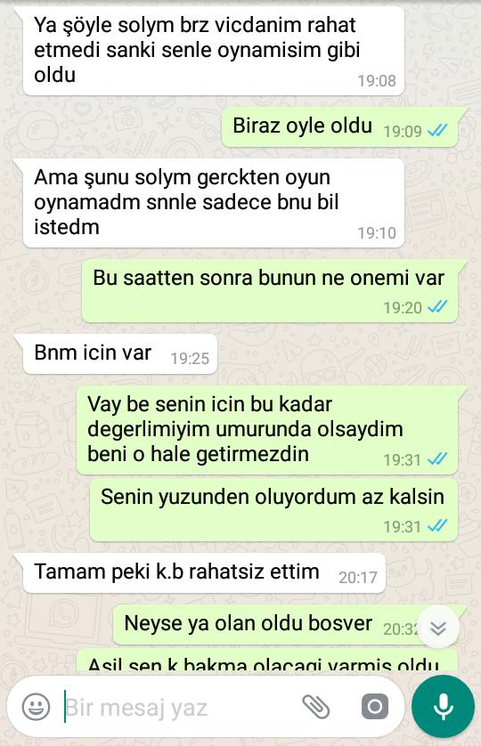 Sizce seviyormudur? Yoksa vicdan azabi cektiginden mi yazdi?