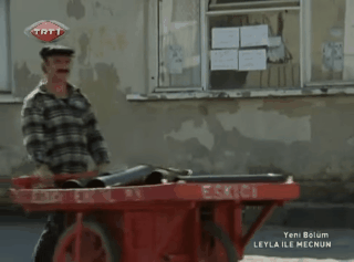 Seyyar satıcıların, dükkan sahiplerinin hakkını yediğini düşünüyor musunuz ? 