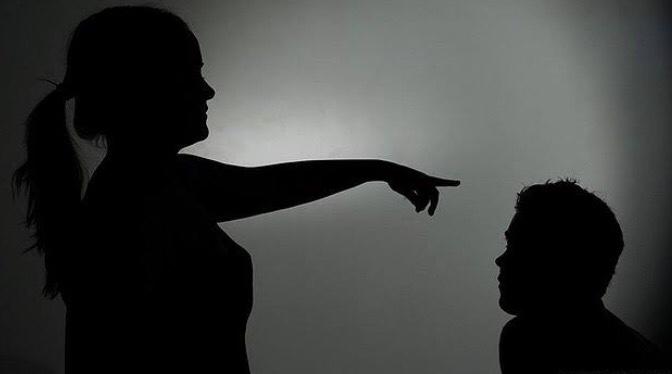 Gece geç saatte yapılan konuşmalarda, itiraflar daha sık oluyor. Siz bu konu hakkında ne düşünüyorsunuz?