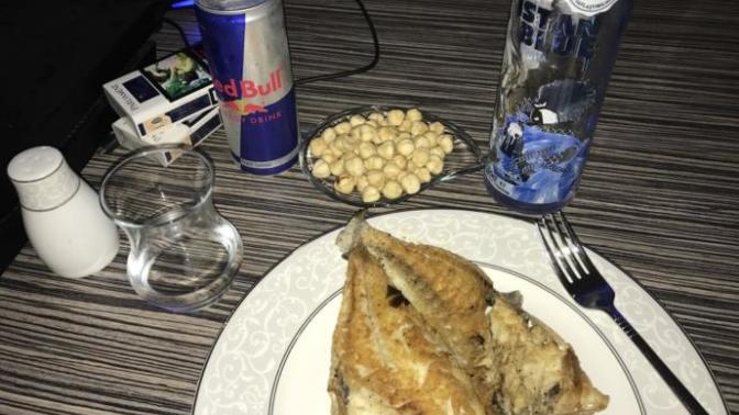 Vodka sever misiniz? Buyurmaz mısınız sofraya?