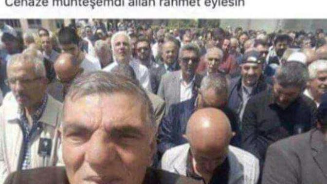 Sizce bu adam neyin peşinde ?