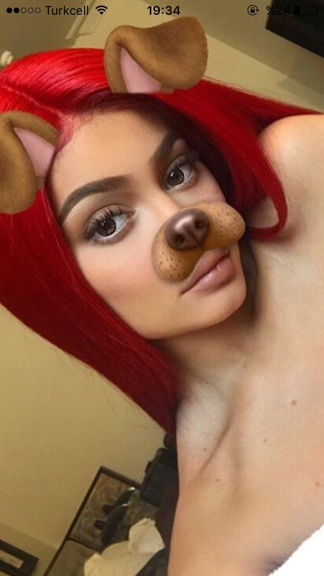 Sizce rihanna mı güzel kylie jenner mı ?
