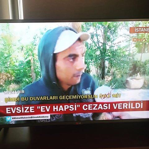 Kapida kaldim arkadaşım iceride uyuyor?