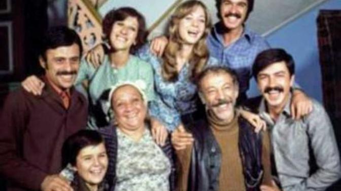 Evlenince eşinin ailesi i̇le oturur musun? Ayrı evde oturmak senin i̇çin şart mı? Geniş aile olarak yaşayamaz mısın?