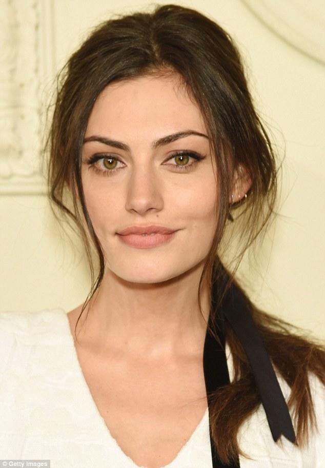 Fahriye Evcen'in yabancı ünlü versiyonunu gördünüz mü?