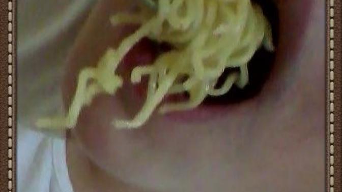 Gece gece canım noodle çekti?