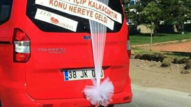 Evet Evlenince Gelin Arabası Arkasina Ne Yazdircaksiniz?