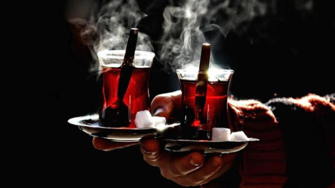 "Çayımın şekeri, herşeyimsin sen..." dediğiniz biri var mı hayatınızda :)) ?