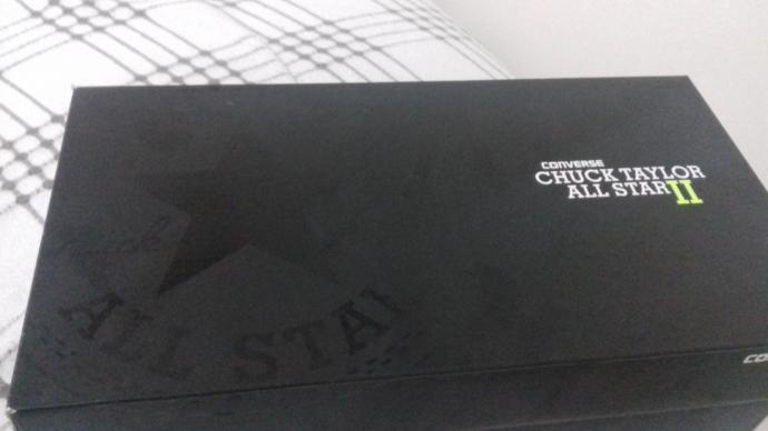 Superstep mağazası orjinal ayakkabı mı satıyor bugün converse aldım arka yazısı hafif kavladı?