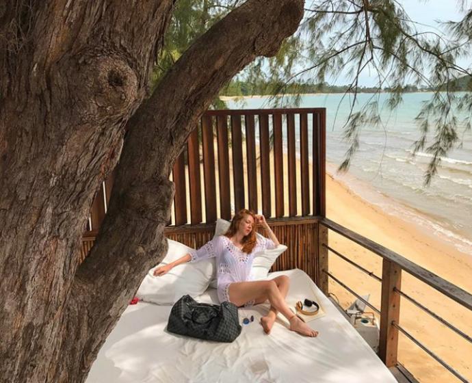 Elçin Sangu çok seksi değil mi?