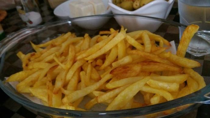 Kaslı ve fit olanlarda patates kızarması yiyor mu ??