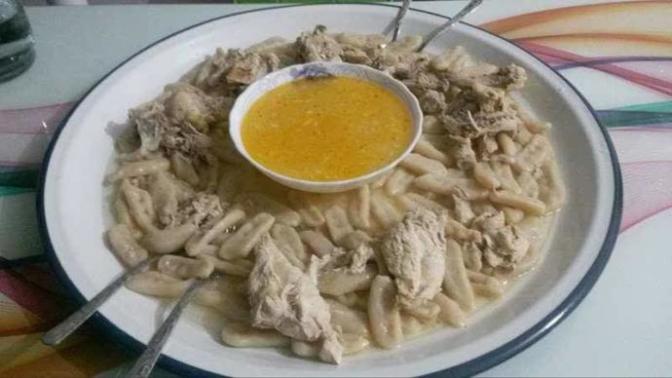 Arkadaşlar bu nasıl bir yemek (görselde) bilen var mı?