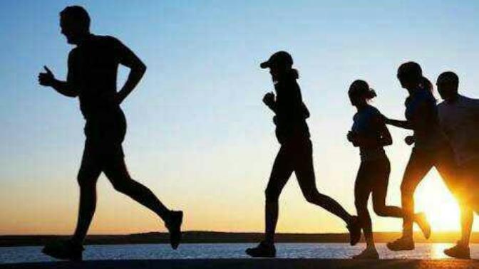 Sağlıklı beslenip spor yapmayan mı, spor yapıp sağlıklı sağlıksız her türlü şeyi yiyen mi ilerde daha az zorluk çeker?