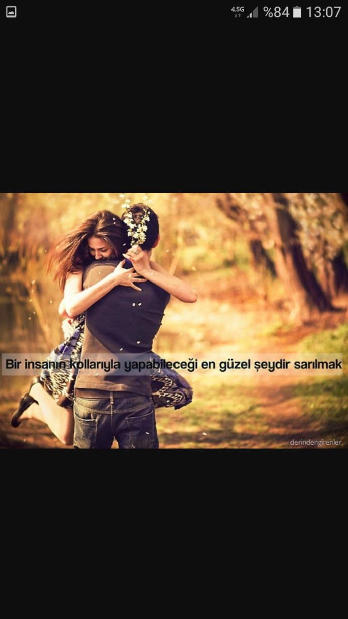 Deli gibi sarılmak istediğiniz biri var mı?