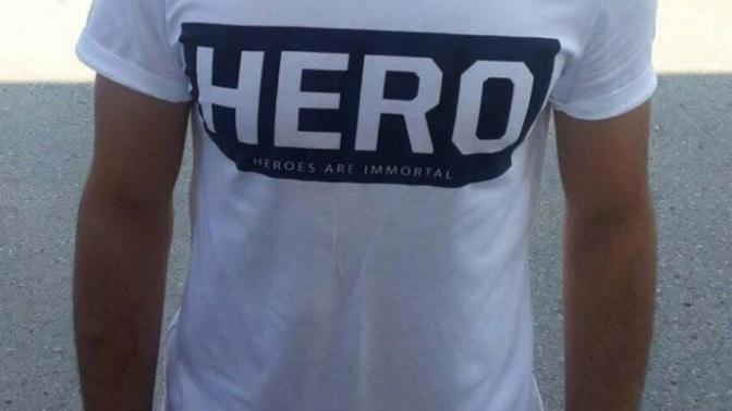 'Hero' yazılı tişört giymemeniz gerektiğini biliyor muydunuz?