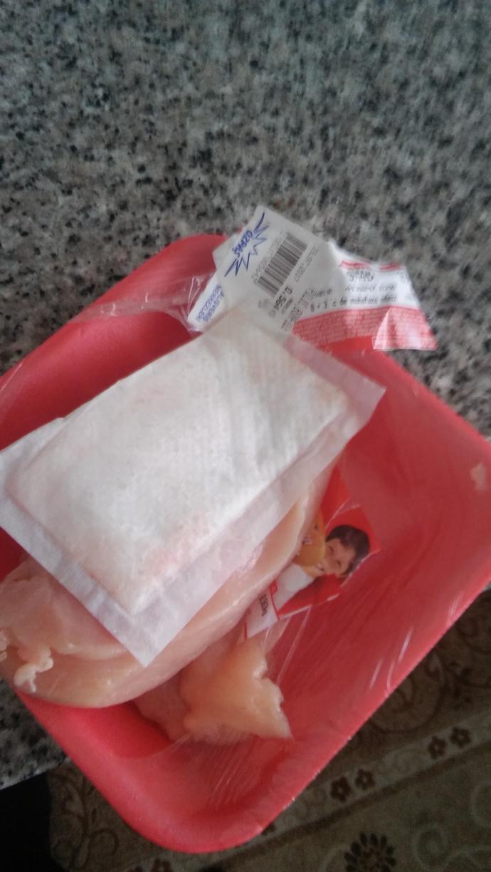 Tavuk aldım kadın pedi çıktı la napıyım :D ?