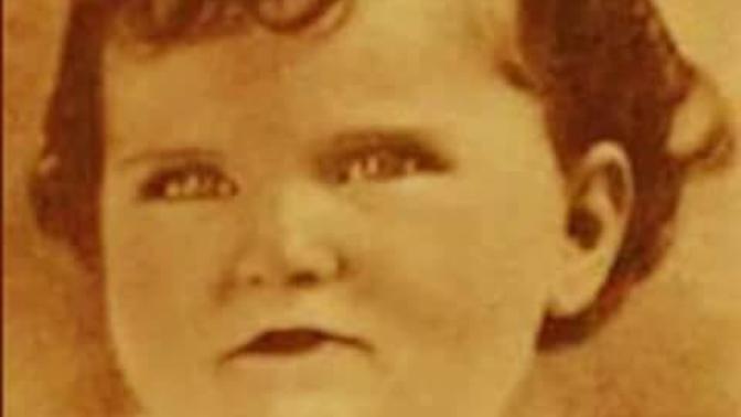 Atatürk'ün bebekliğini görmüş müydünüz?