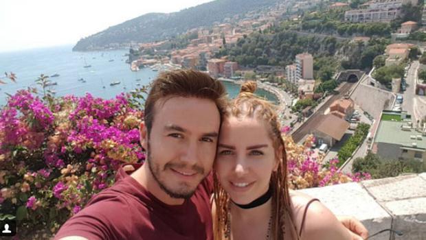 Mustafa Ceceli'den balayı fotoğrafı! Tepkilere rağmen ilişkisine sahip çıkmasını nasıl değerlendiriyorsunuz? 