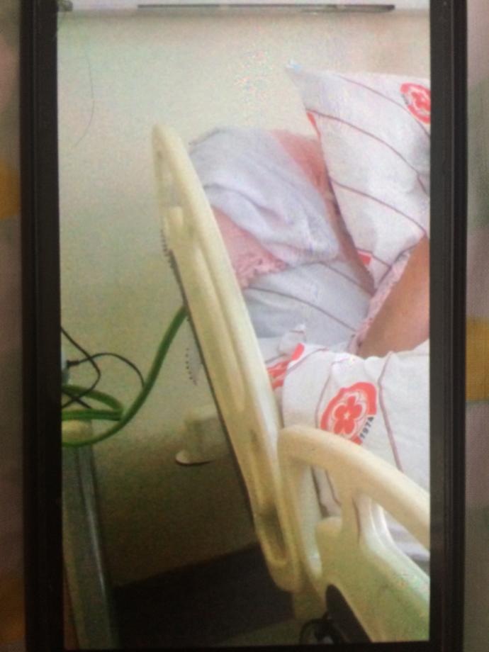 Acil hastane fotoğrafını ihtiyacım var yardimci olabilecek?