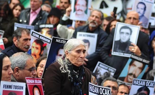 Cumartesi anneleri nedir kimlerdir?
