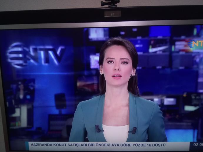 Ntv kanalındaki gece haberleri kuşağını sunan Meryem Özgün e benzeyen manitayı nereden bulabilirim? 