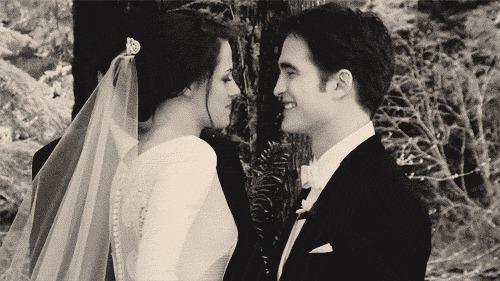 Erkekler sarışınları beğeniyor ama esmerlere güvenip evleniyor! Erkeklerin esmer kadınlara daha çok güvendiğini doğru mu?