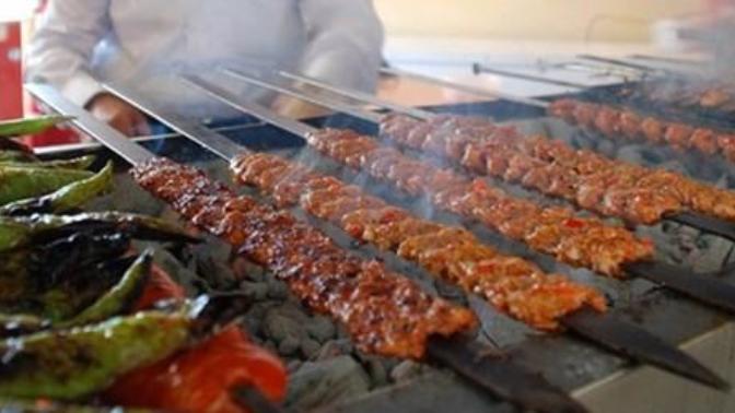 Kebap sever misiniz? Adana mı, Urfa mı?