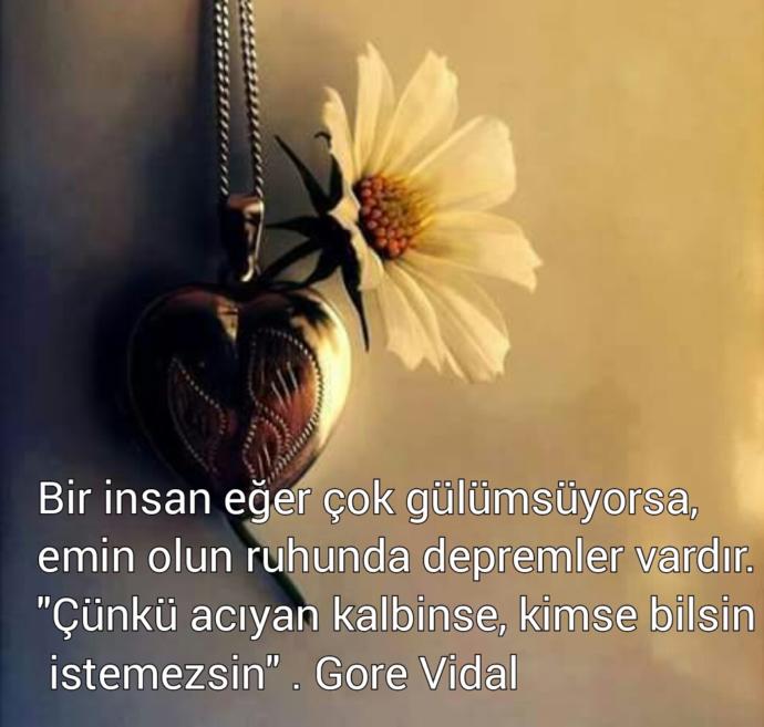 Çok gülümseyen insanların ruhunda depremler mi vardır ?