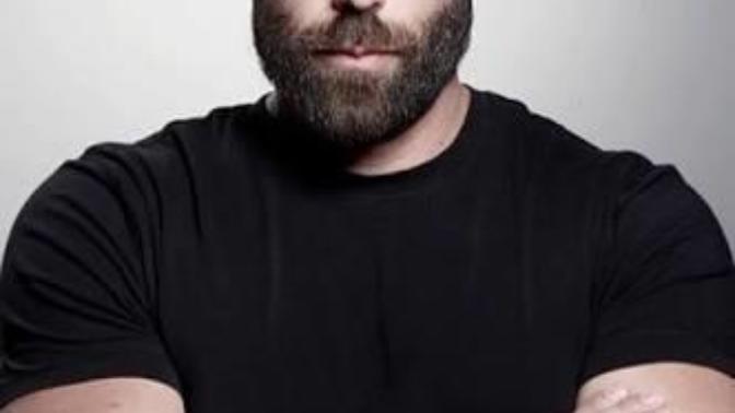 Dan Bilzerian mı, Johnny sins mi, Jordi El Nino mu iyi?