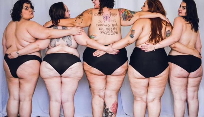 Büyük beden bikini mankeni olur mu?