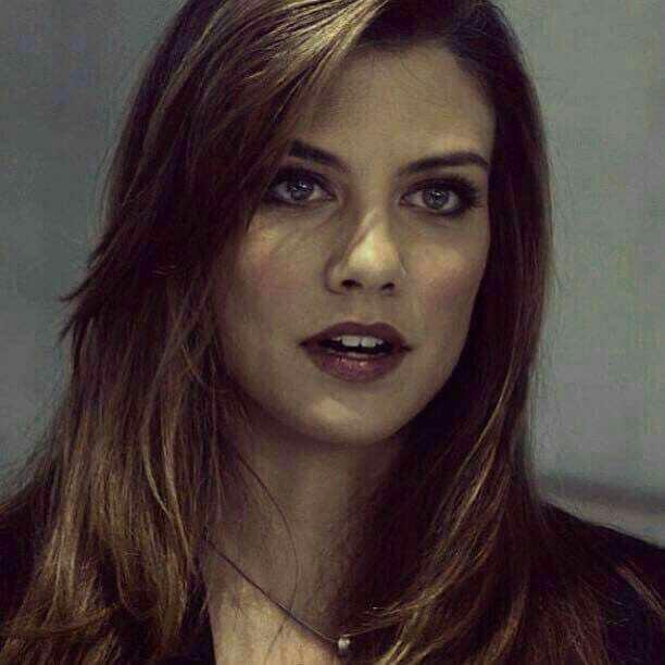 Barbara Palvin Mi Lauren Cohan mı daha güzel??