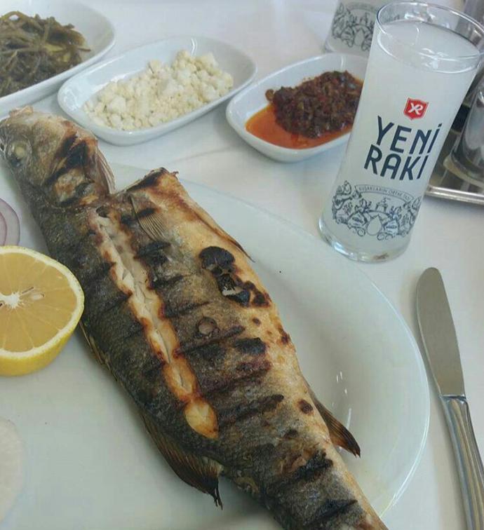 Rakı balık sevenler kimler😍?