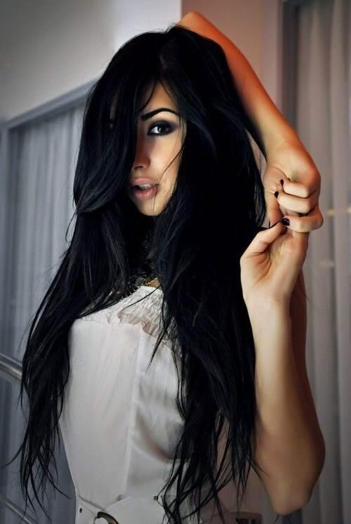 Sizce sarı saç mı siyah saç mı?
