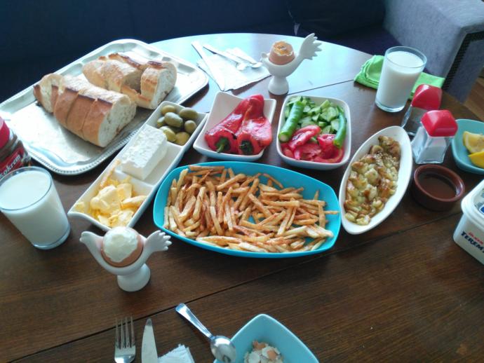 Kahvaltı masasında olması gerekenler nelerdir?