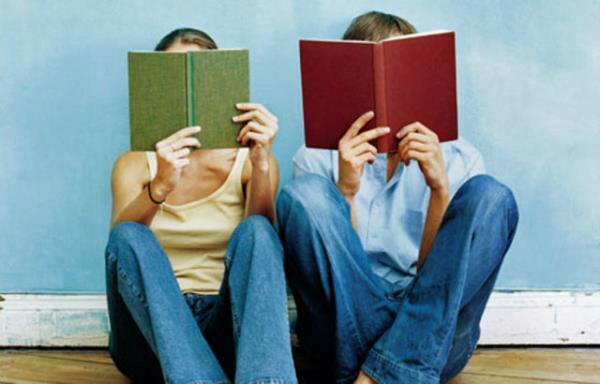 Kitap okurken okunan yazı ile göz arasındaki mesafeye ne kadar dikkat ediyorsunuz??