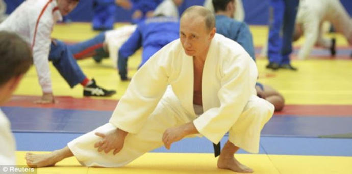 65 yasındaki Vladimir Putin bu sporları nasıl yapıyor?