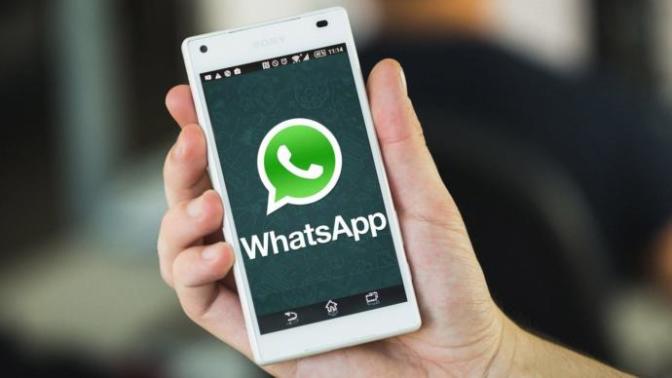 WhatsApp'ta son görülme saatini sabitlemek istiyorum, hep aynı saat olsun mümkün mü?