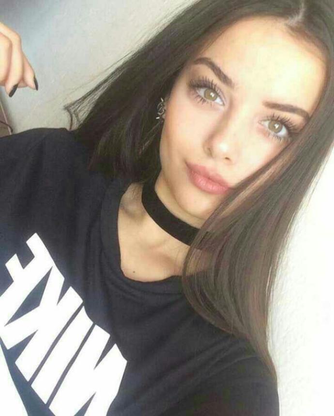 Hangi takımın kızı daha güzel ???