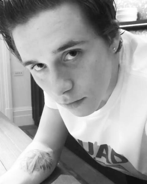 Brooklyn Beckham çok yakışıklı değil mi?