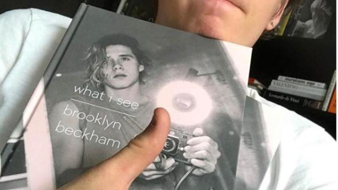 Brooklyn Beckham çok yakışıklı değil mi?
