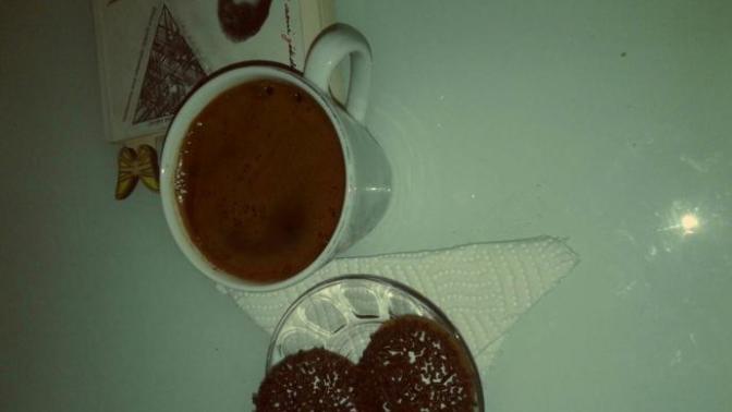 Kahveler içildi mi? içildiyse neyle içildi? keyif kahvesi mi yorgunluk kahvesi içildi?
