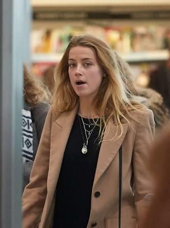 Amber Heard Dünyanın En Güzel Kadını, Olabilir Mı?