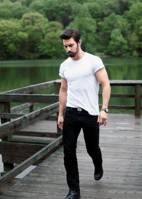 Beyaz modası tam gaz devam ediyor! Senin yaz kombinlerinin olmazsa olmazı hangisi?