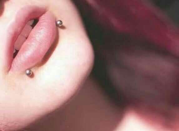 Dudağıma Snake Bite Piercing Yaptırdım Sizce Nasıl??