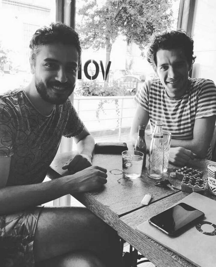 baran akbulut (tanimayanlar icin fotoda soldaki) sizce yakışıklı mı???