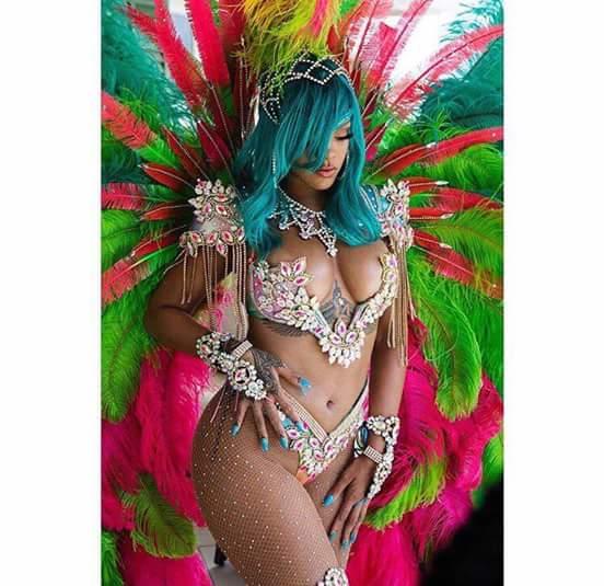 Rihanna'nın bu fotosu hakkında ne düşünüyorsunuz?