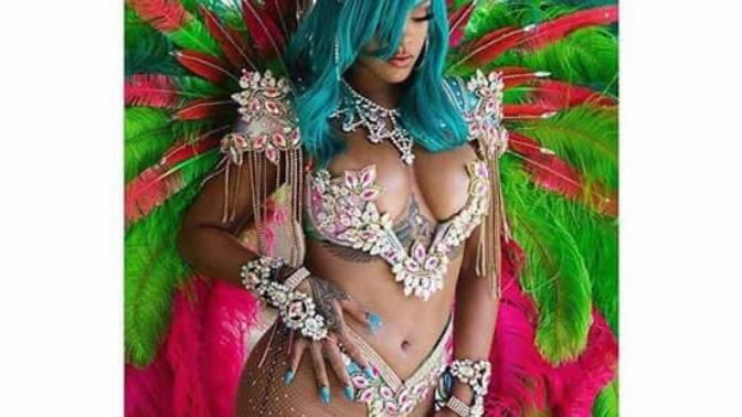 Rihanna'nın bu fotosu hakkında ne düşünüyorsunuz?